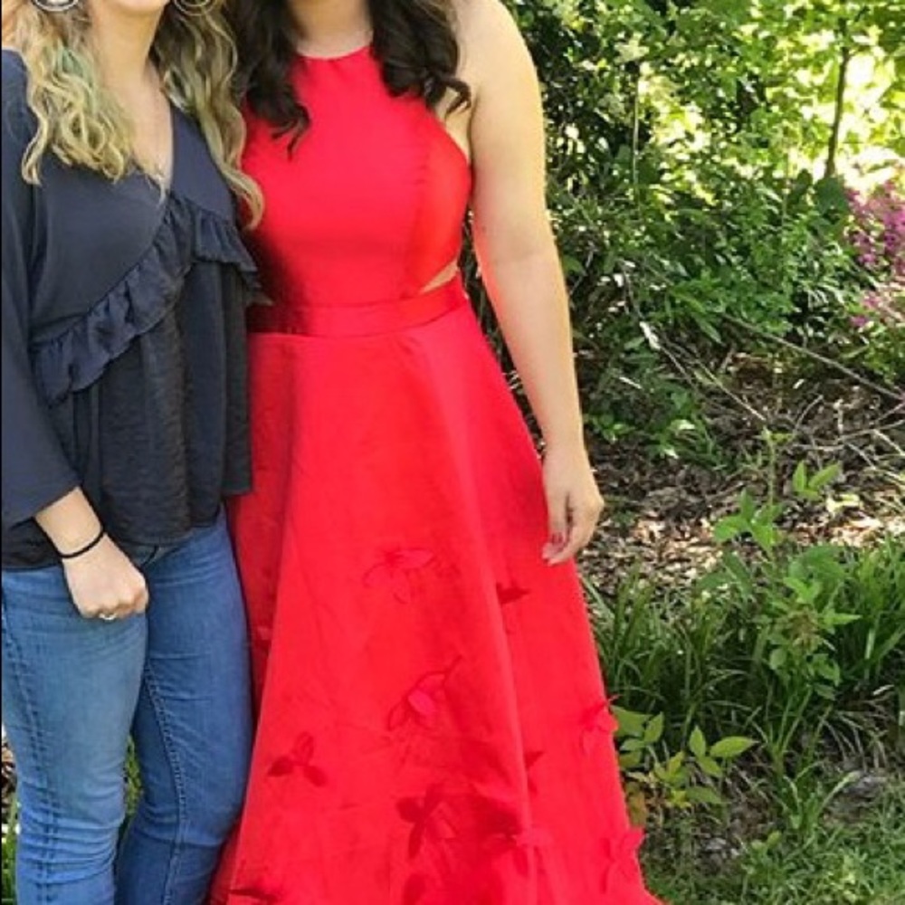 Red prom dress